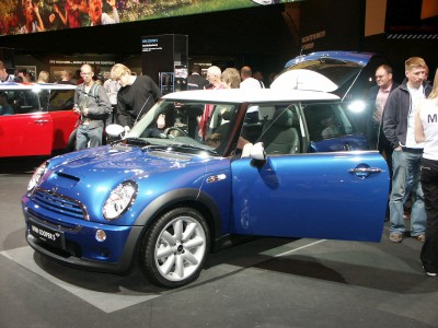 BMW Mini Cooper S: click to zoom picture.