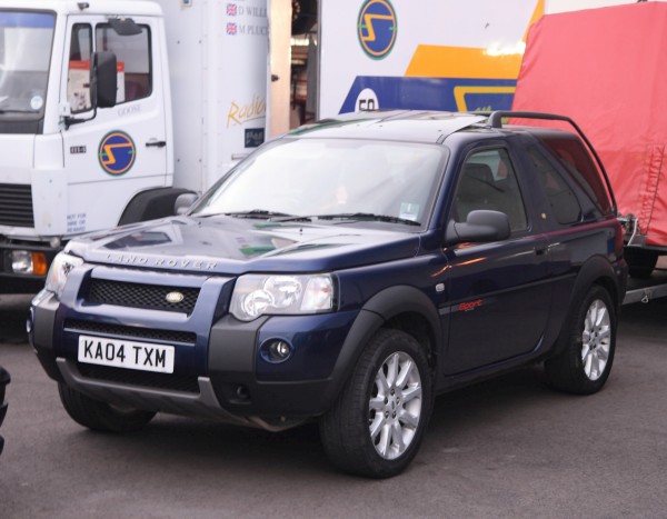 Land Rover Sport 04