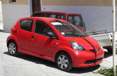 Toyota Aygo Red: click to zoom picture.