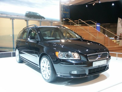 Volvo V50: click to zoom picture.